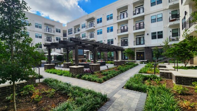 The Rosslyn at Garden Oaks