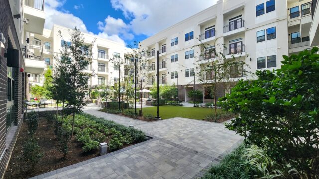 Rosslyn at Garden Oaks Outdoor Gathering Space